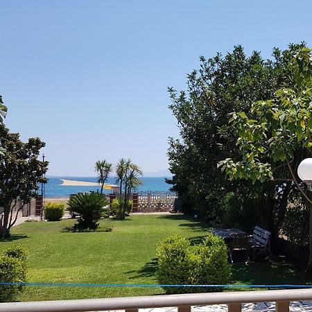 Country House By The Sea !!! Vila Karavómilos Exterior foto